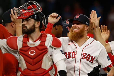 Justin Turner hits two home runs, including grand slam, to power Red Sox past Yankees 15-5